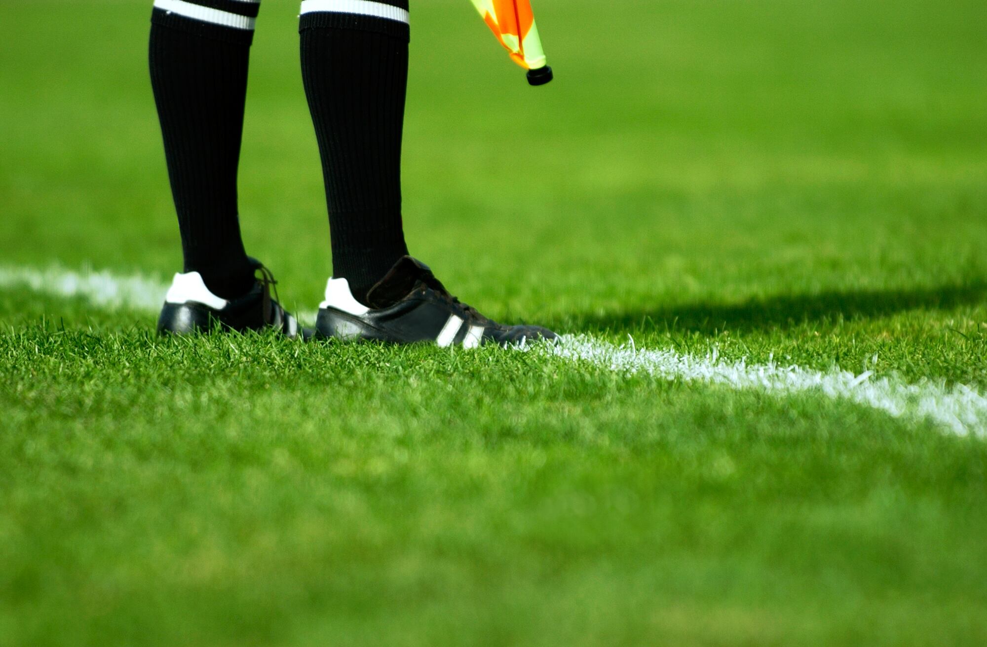 Imagen referencia de un árbitro de fútbol