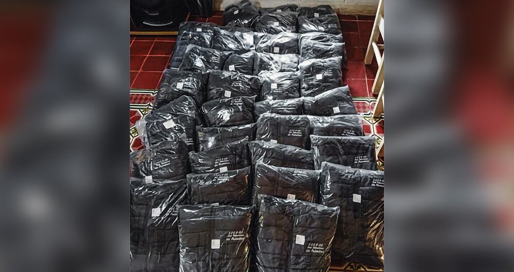  Treinta y siete bolsos y chaquetas fueron comprados por 54 millones de pesos en la Alcaldía de Medellín.