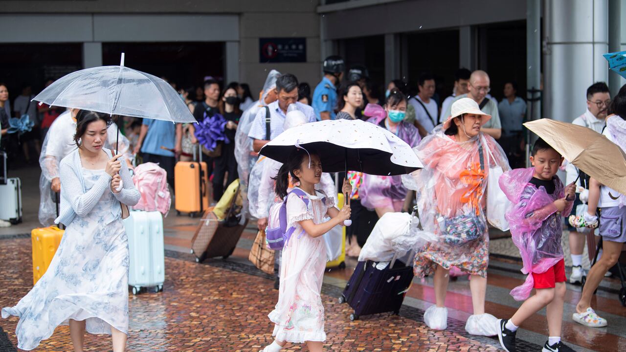Según los científicos, se espera que los ciclones se hagan cada vez más fuertes debido al calentamiento global.