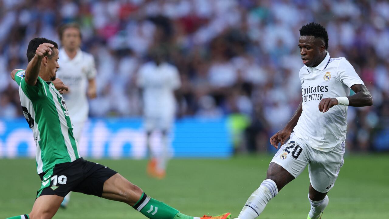 Real Madrid derrotó 2 a 1 al Betis y es puntero de la Liga Española (Photo by Thomas COEX / AFP)