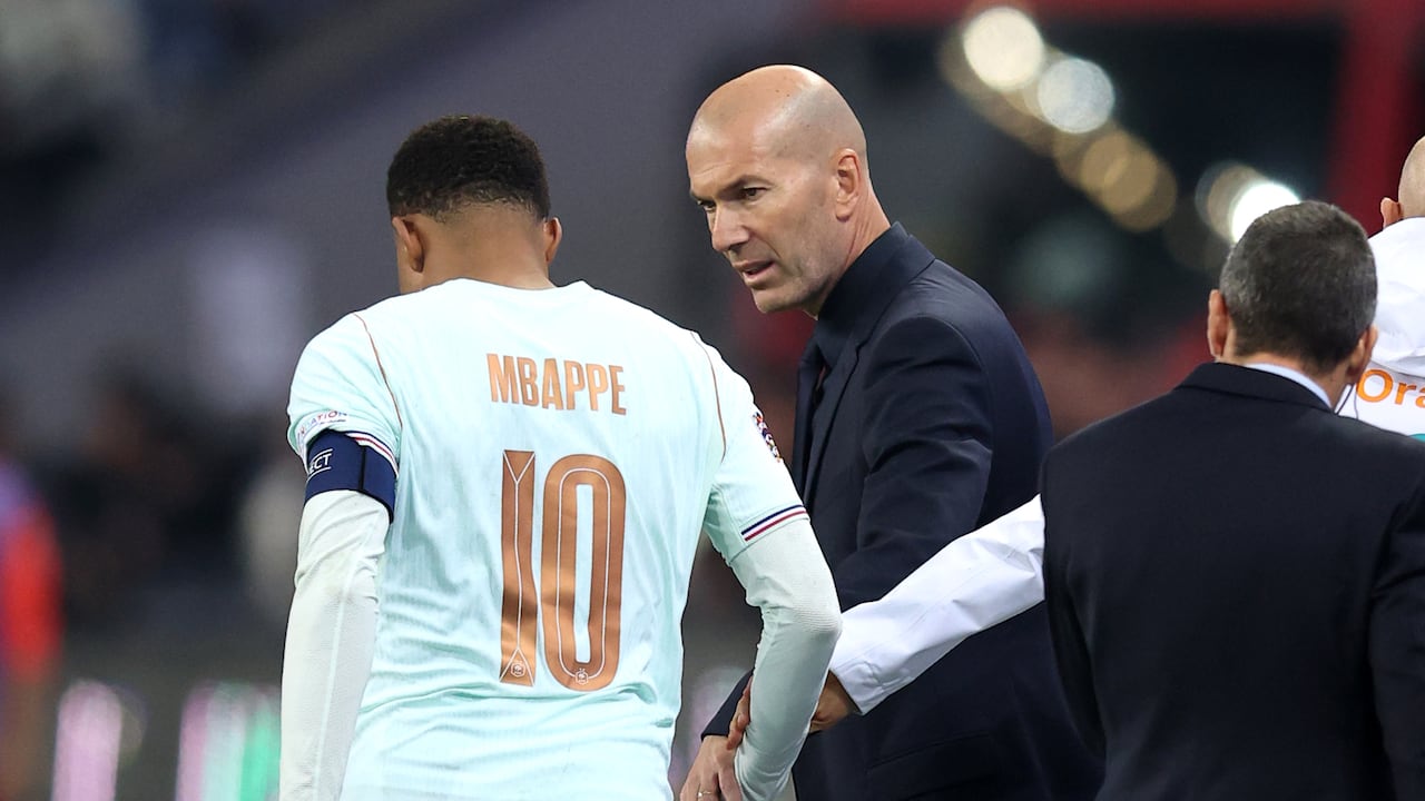 Mbappé y Zidane en el partido contra Turquía.