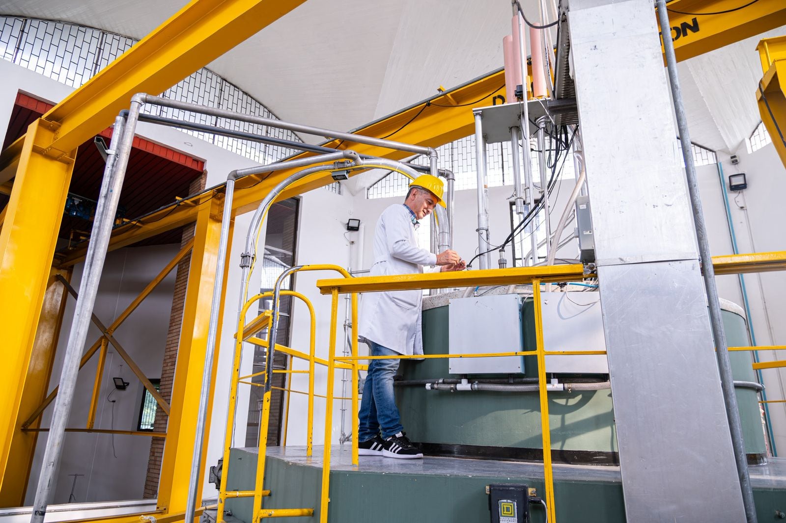 Gracias a su precisión, el reactor aporta al seguimiento de volcanes y la gestión del riesgo en el país.