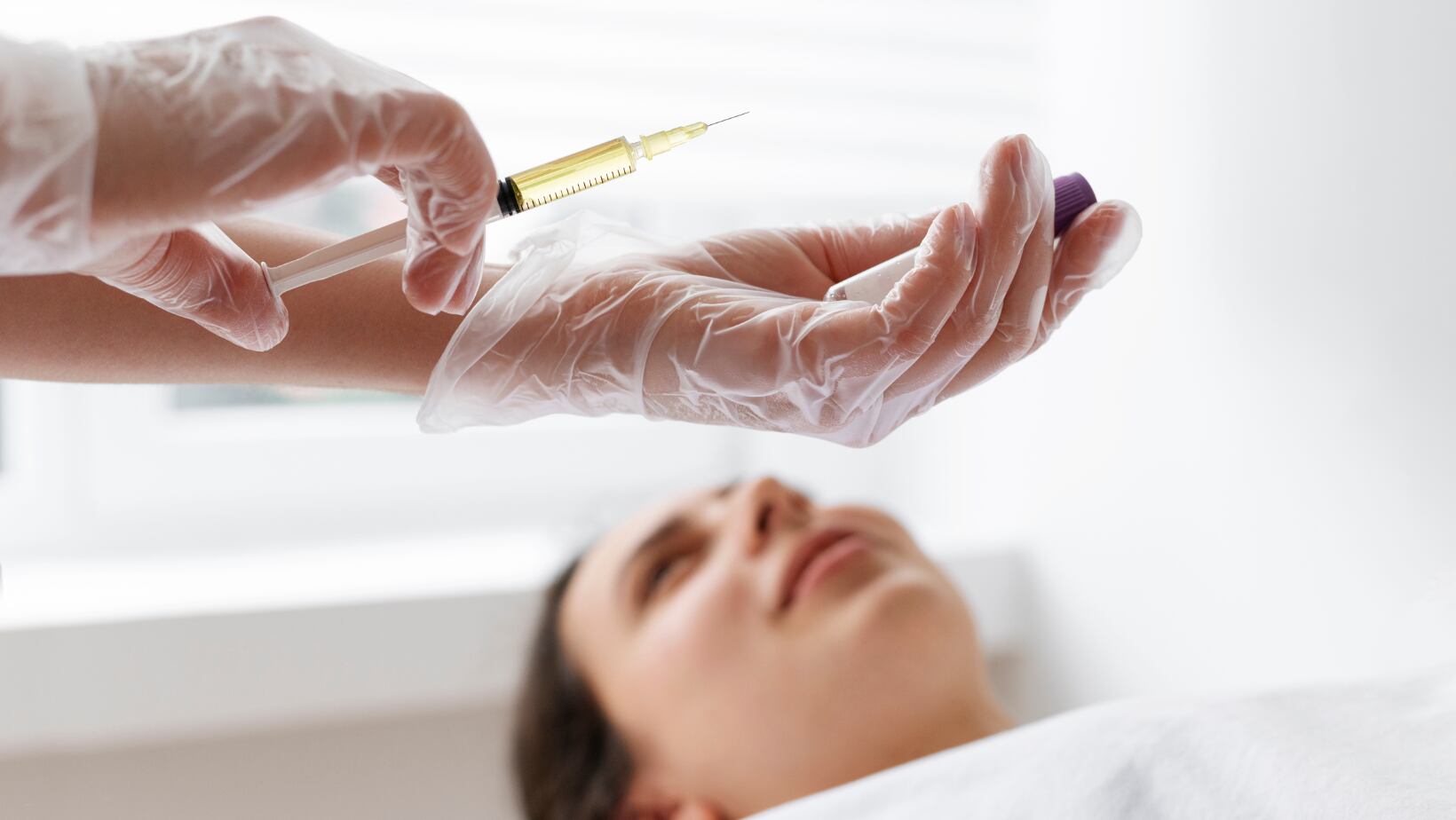 La historia de la mujer que casi pierde la nariz por un retoque estético