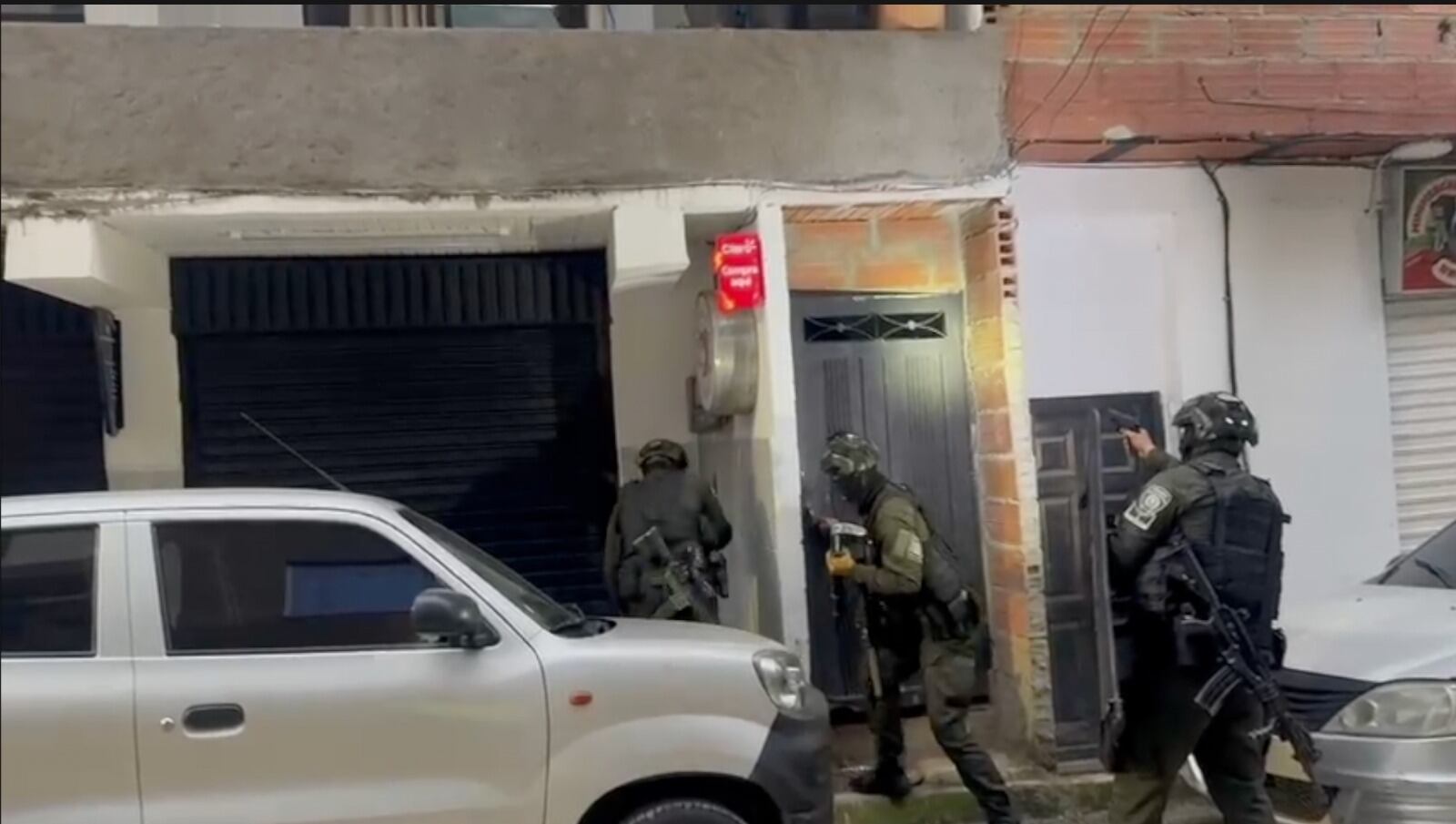 Operativo en  Medellín contra el tráfico de armas.