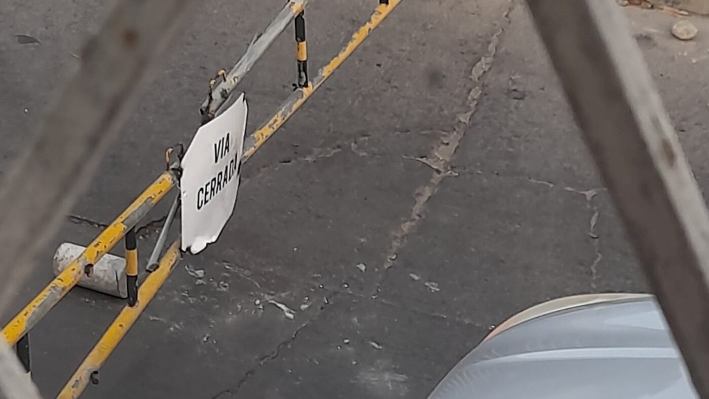 Cierres en el barrio El Recreo de Cartagena