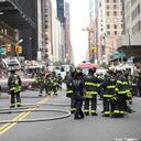 Los bomberos de la ciudad de Nueva York han combatido un incendio en la icónica joyería de Tiffany & Co en Nueva York, EE. UU. el 29 de junio de 2023.