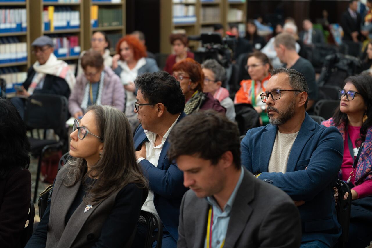 La Conferencia Ministerial de Emergencia sobre Palestina se desarrolla en Bogotá.
