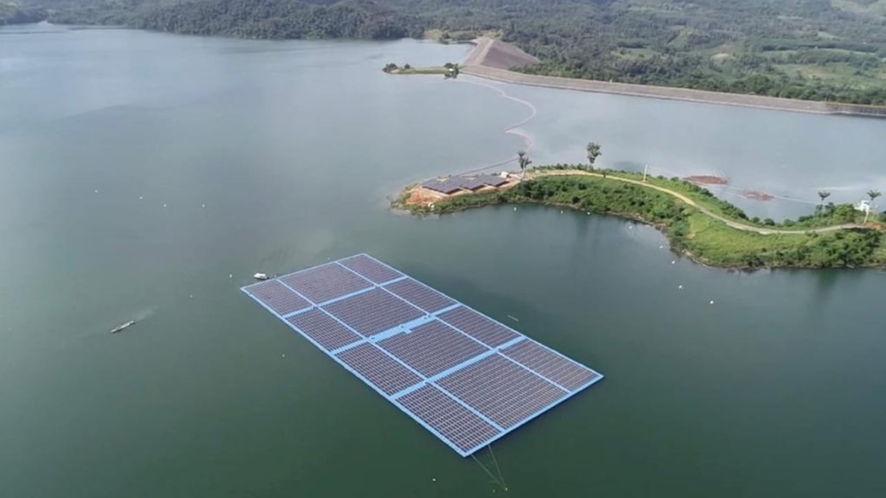 La planta solar flotante está ubicada en el municipio de Tierralta.