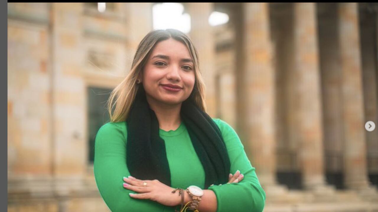 La abogada y ex Candidata cámara por el valle, Michell Obando afirma que no es 'Simona' y que no pertenece a la 'Primera Linea'.