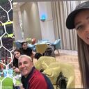 Keylor Navas en celebración con su esposa antes de la goleada ante España.