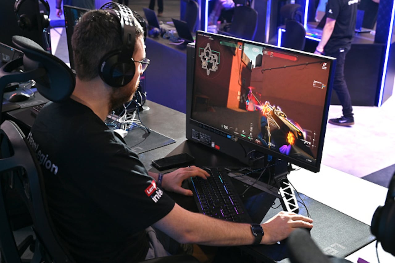 Jugador de Valorant.