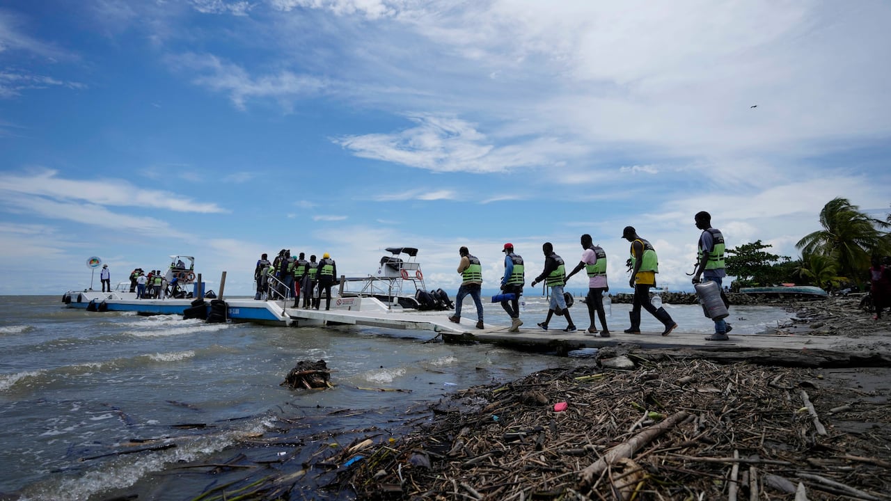 La cantidad de migrantes ilegales que cruzaron la Selva del Darién en 2021, es superior a la que hizo el mismo trayecto en la década anterior.