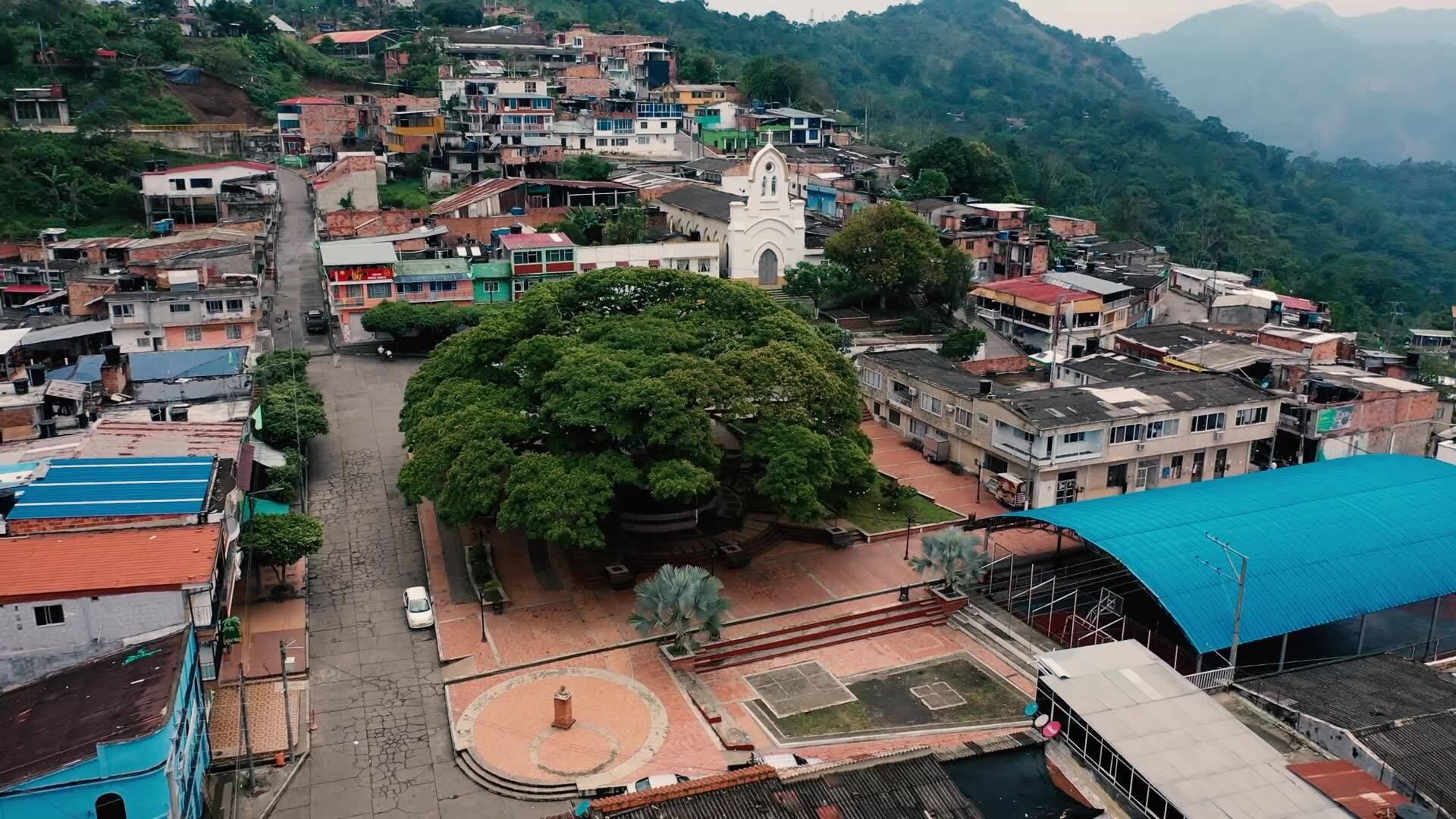 La comunidad de Landázuri, exige la presencia del presidente Petro ante esta situación.