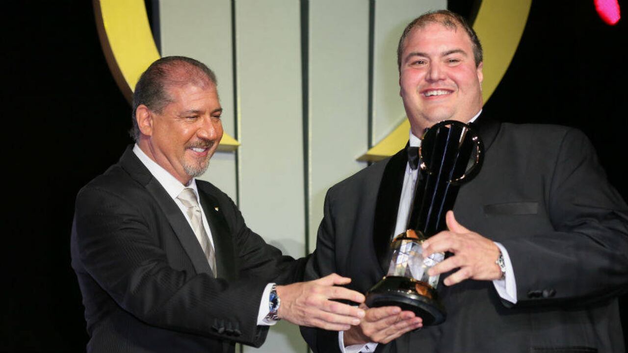 Foto: (De izquierda a derecha), Mark A. Weinberger y Murad Al-Katib.