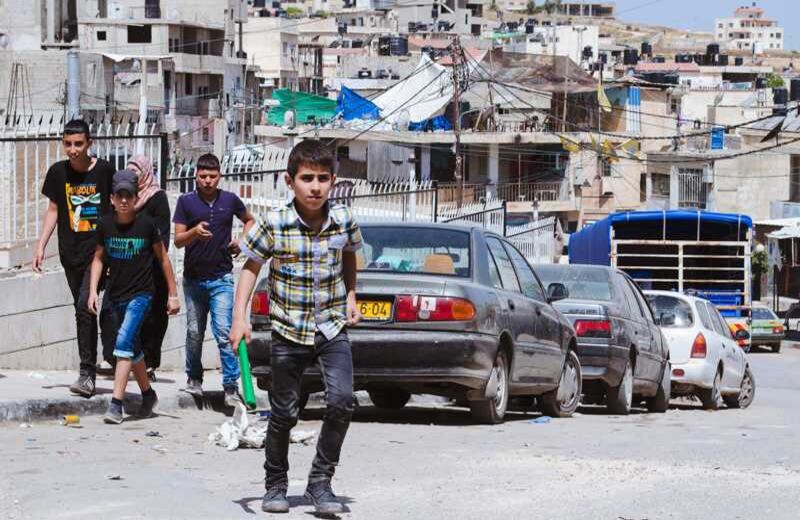 Los niños en palestina son cerca del 49% de la población total.