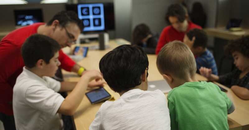 Según el Programa de las Naciones Unidas para el Desarrollo (PNUD), garantizar una educación inclusiva, equitativa y de calidad y promover oportunidades de aprendizaje durante toda la vida es uno de los temas primordiales.