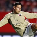 James Rodríguez durante un calentamiento con Sao Paulo