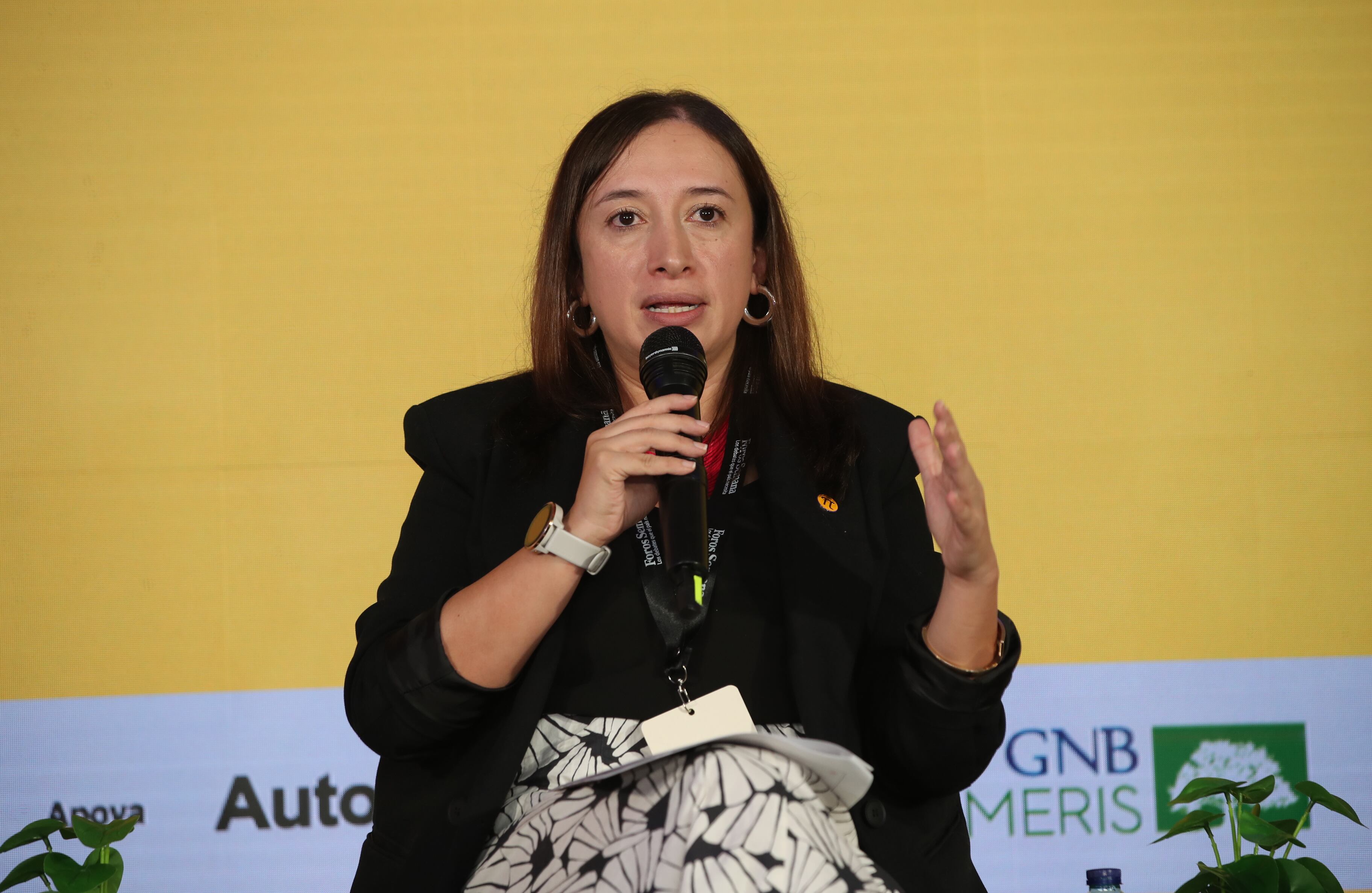 Cumbre de bienestar y talento humano 
Jueves 22 de mayo de 2025 de 9:00 a.m. a 04:30 p.m.

09:35 a.m. - 10:25 a.m. PANEL | Empleo en Colombia, ¿qué está pasando con el mercado laboral?

●	Andrea Ramírez Pisco Subdirectora del DANE
●	Rodolfo Correa  Presidente de Acopi
●	Sandra Milena Chacón 
Decana de la Escuela de Administración de la Universidad del Rosario

Modera: Carlos Enrique Rodríguez 
Subdirector de Semana