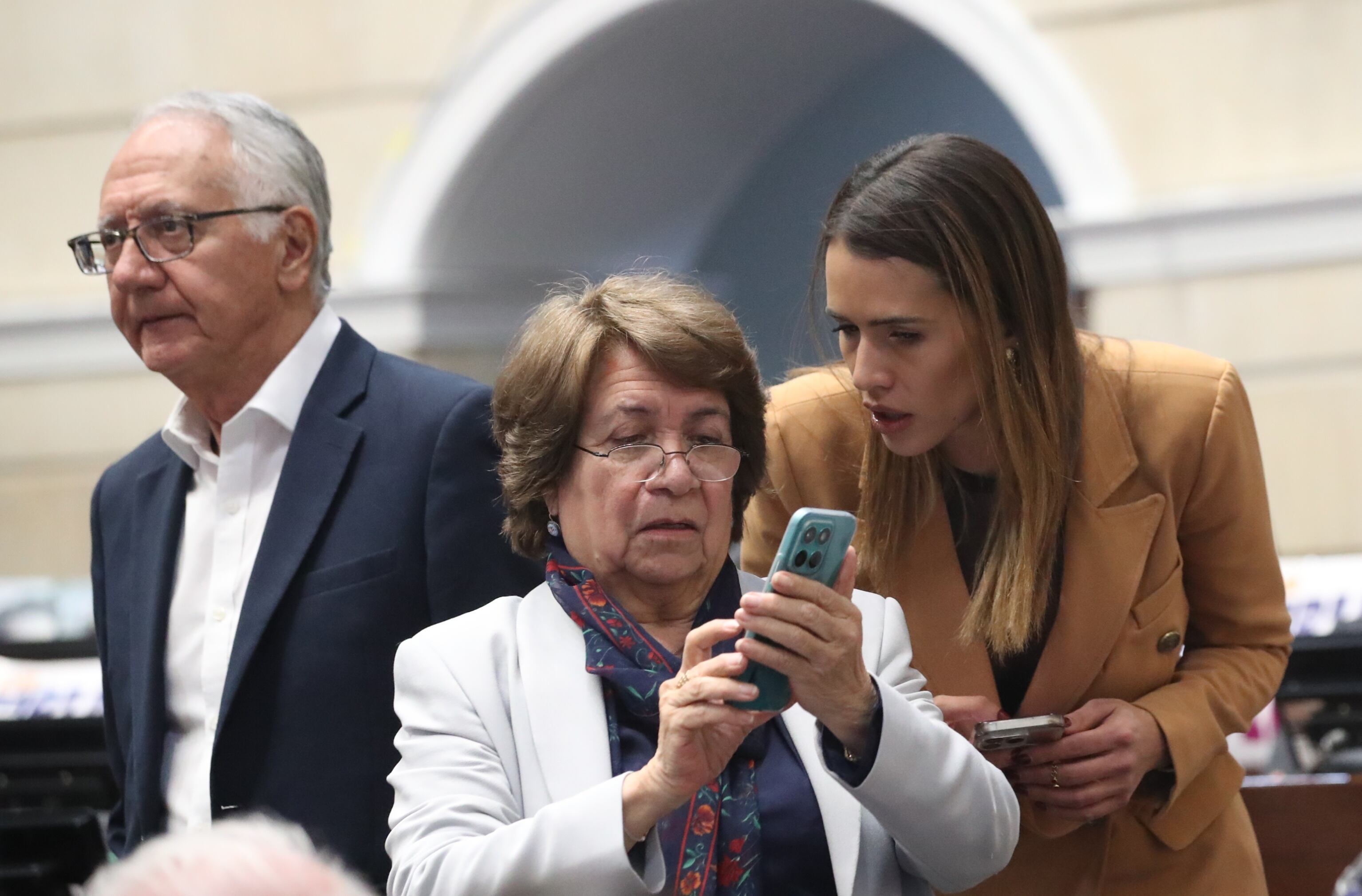 Plenaria Senado, reforma laboral