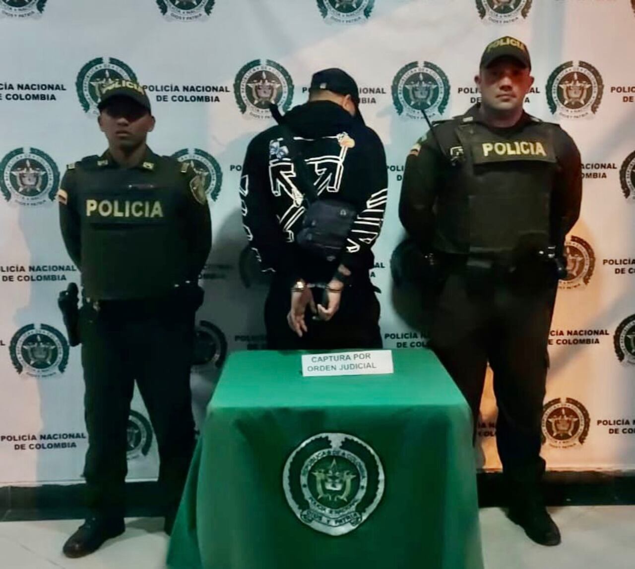 El detenido fue dejado a disposición de las autoridades competentes