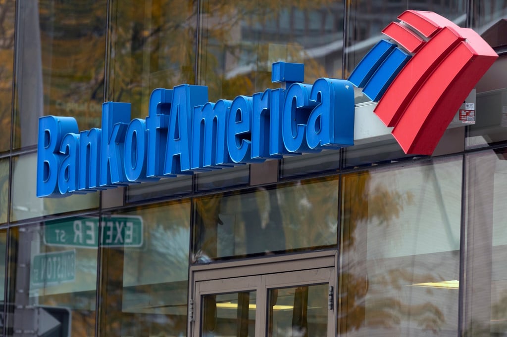 ARCHIVO - El logotipo de Bank of America se ve en una sucursal, el 14 de octubre de 2022, en Boston.