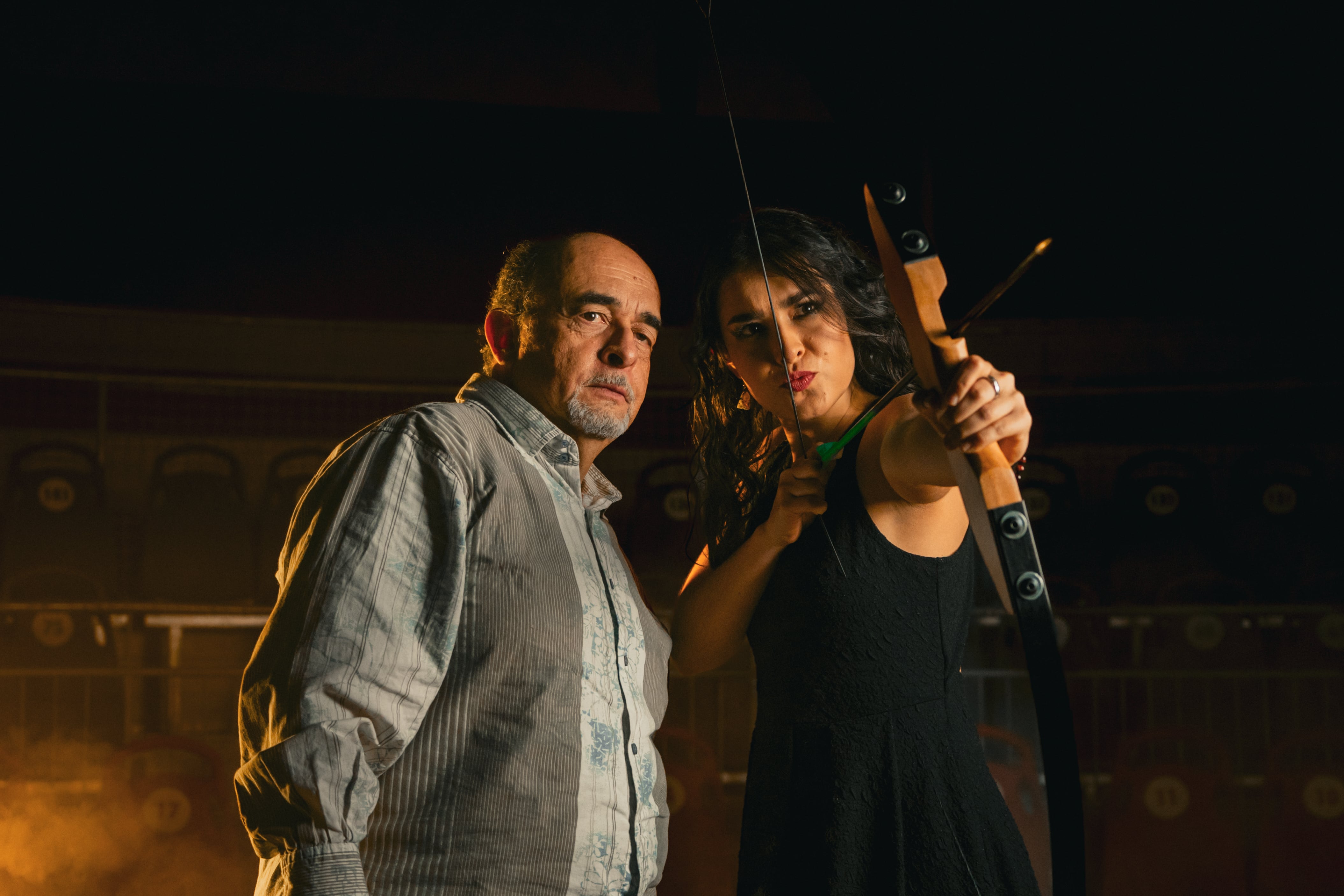 Casa del Teatro Nacional estrena “Bahía y el ángel caído”, dirigida y escrita por Ricardo y Nicolás Dávila, un thriller psicológico que explora cómo la justicia, la memoria y la violencia se entrelazan en una historia conmovedora