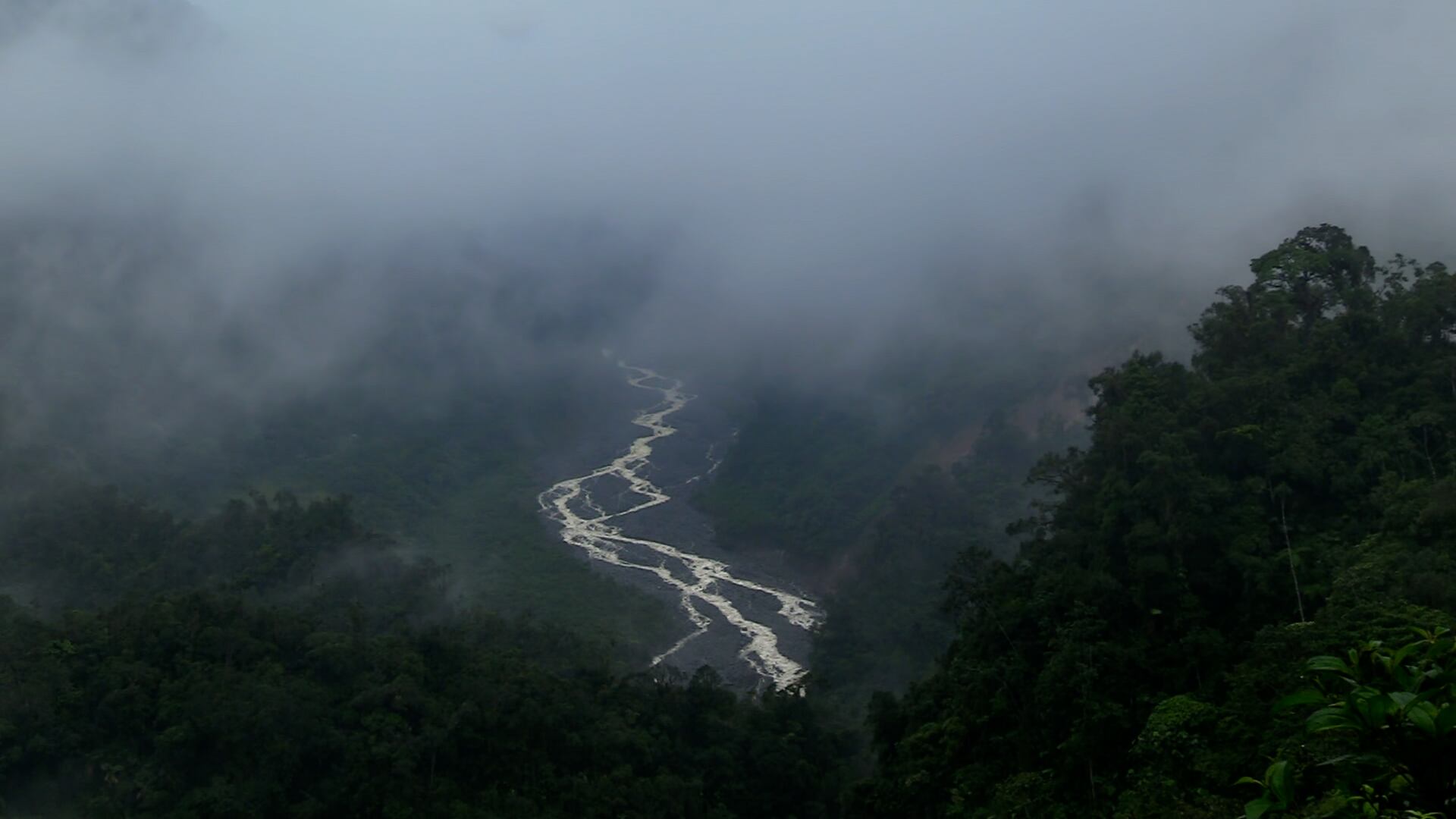 'Suspensión' (2019) de Simón Uribe