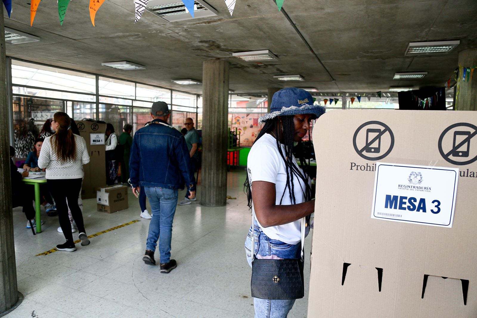 Bogotá. Octubre 26 de 2025. Avanzan las votaciones por la consulta para la eleccion del candidato presidencial del Pacto Histórico en la capital.