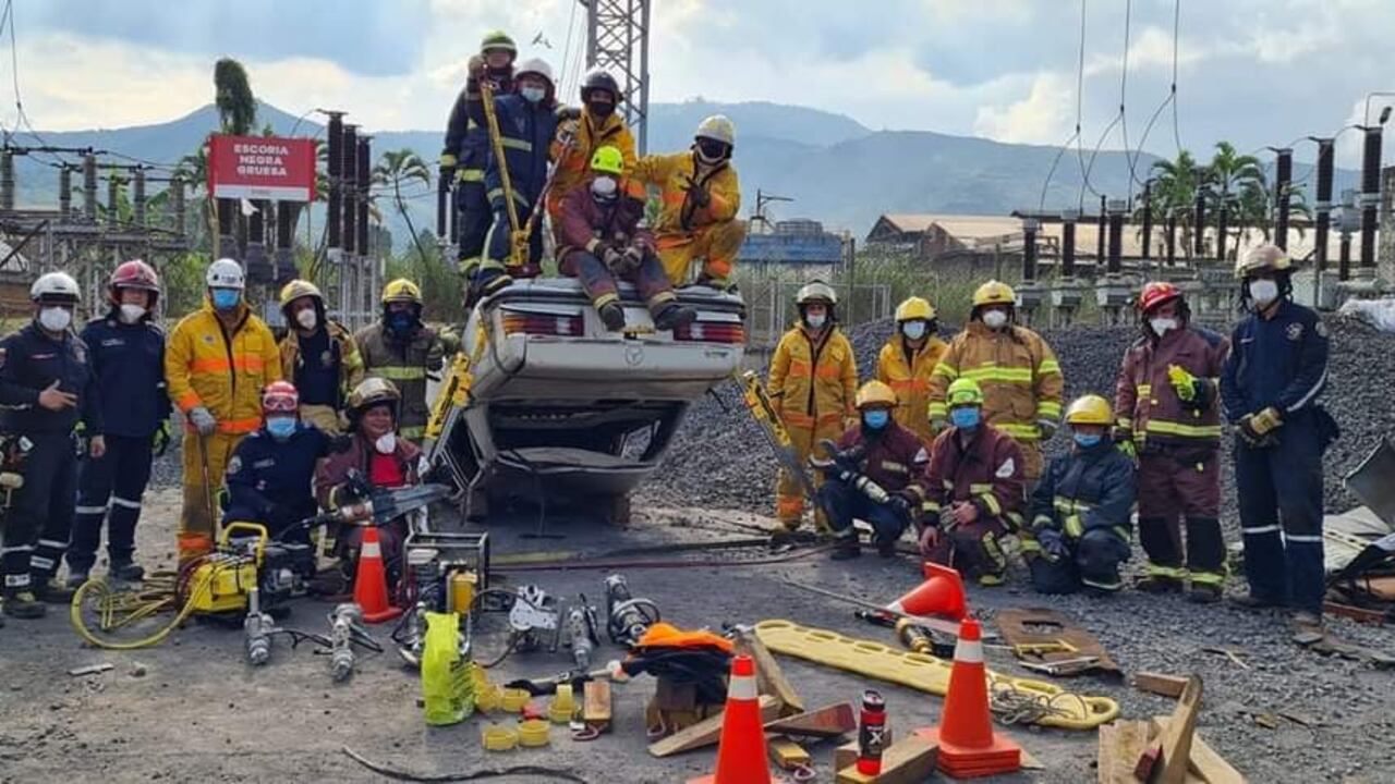 Los voluntarios de los Bomberos de Bolívar, Valle, no prestarán más sin servicios.