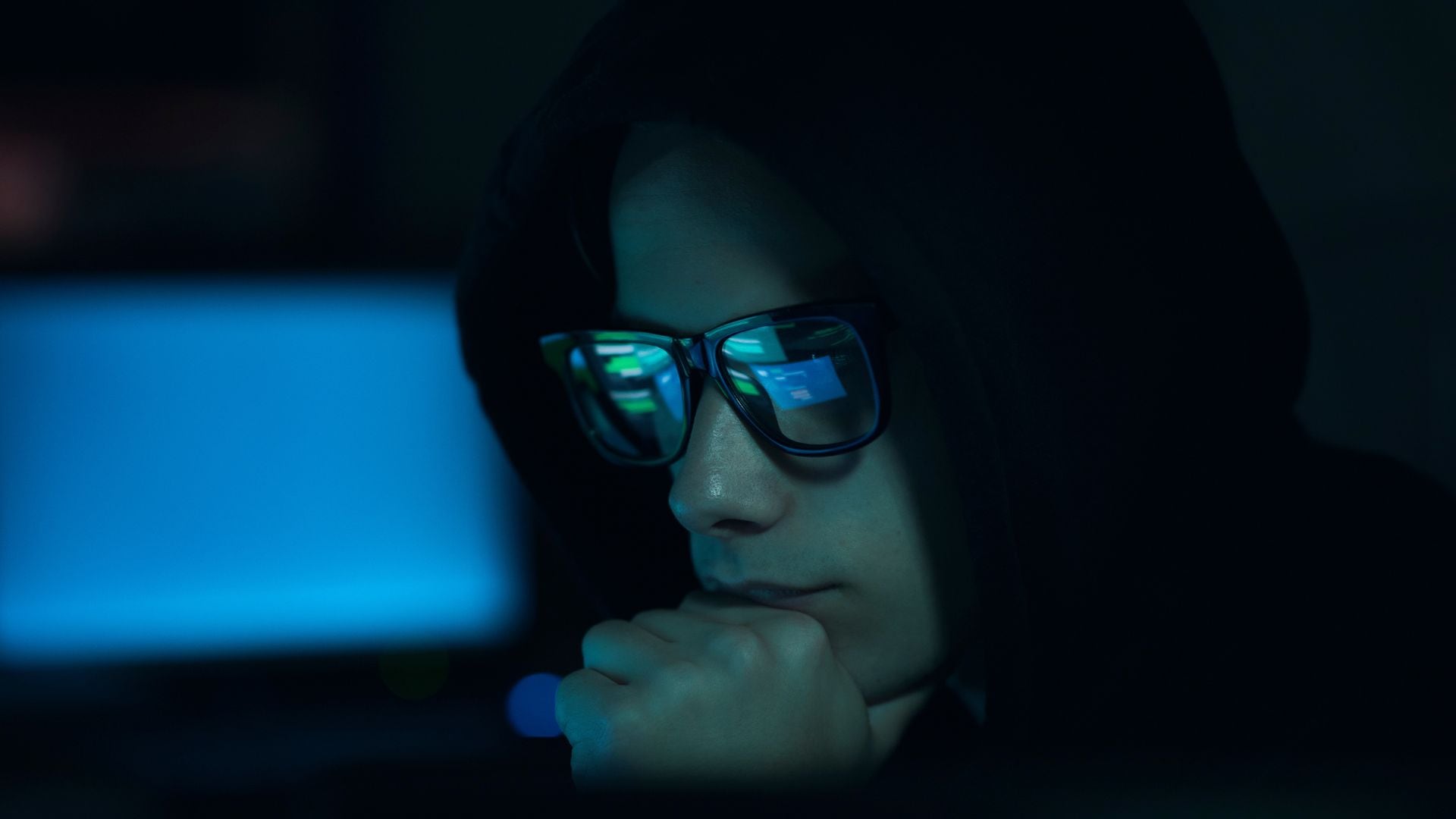 La web oscura llama la atención de las personas por el contenido que se puede encontrar allí.