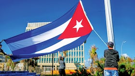 “Cuba está a punto de caer... Parece que se está desmoronando”.