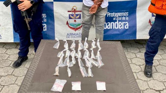 Operativo de la Armada en aguas del Pacífico colombiano.