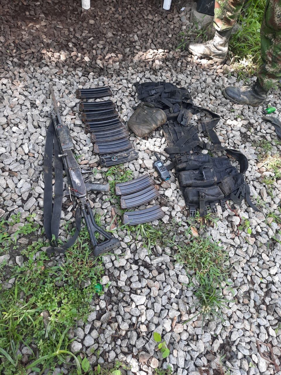 Material de guerra perteneciente a las disidencias de las Farc en Antioquia.