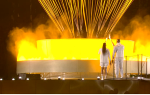 Se enciende la llama de los Juegos Olímpicos París 2024