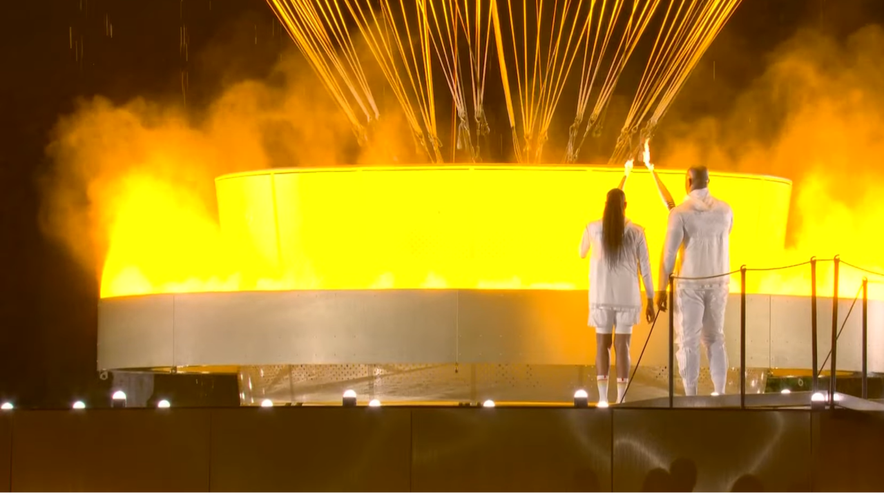 Se enciende la llama de los Juegos Olímpicos París 2024