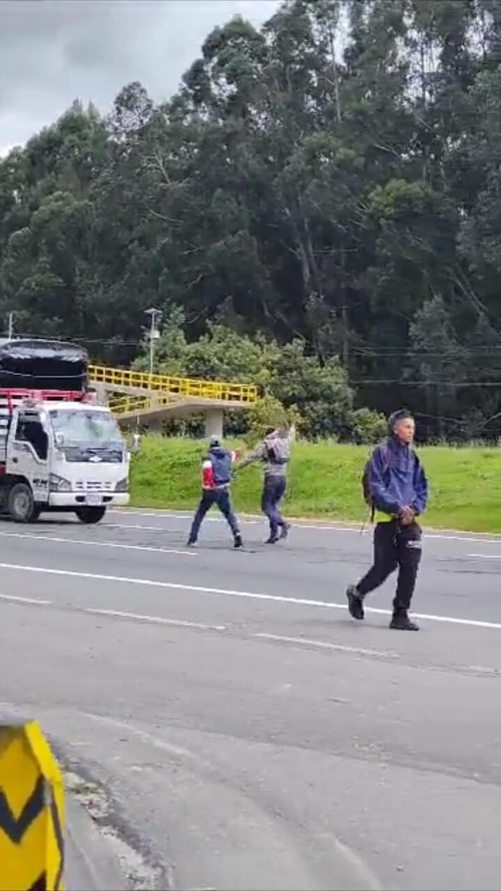 Robos en vía Tunja - Bogotá