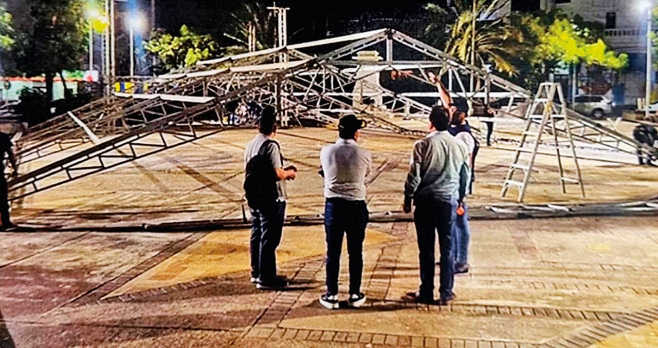 El 26 de septiembre de 2023, en Riohacha, mientras se hacía el montaje de la marcha en respaldo a Petro, Olmedo López ordenó a Sneyder Pinilla la entrega del dinero.