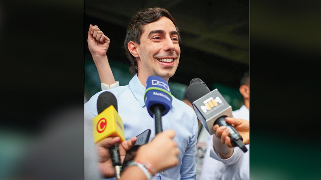 Juan Carlos Upegui sacó una muy tímida votación en Medellín, donde Fico barrió.