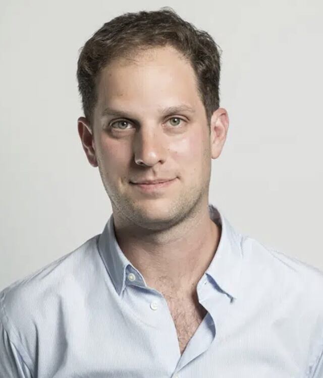 Él es Evan Gershkovich, el periodista estadounidense detenido en Rusia