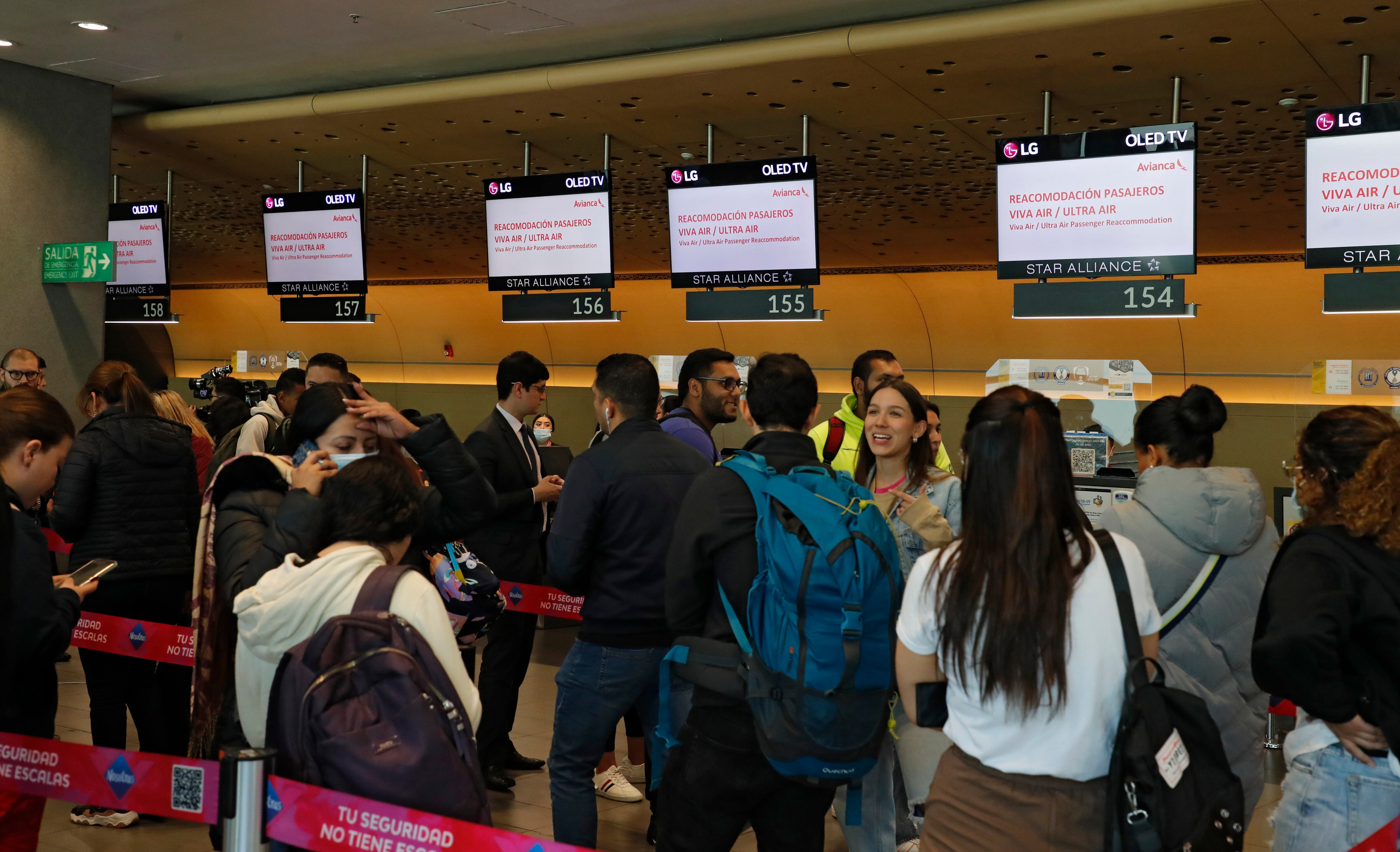 Situación de pasajeros en el aeropuerto El Dorado tras el cierre de la aerolínea de bajo costo Ultra Air
Bogota marzo 30 del 2023
Foto Guillermo Torres Reina / Semana