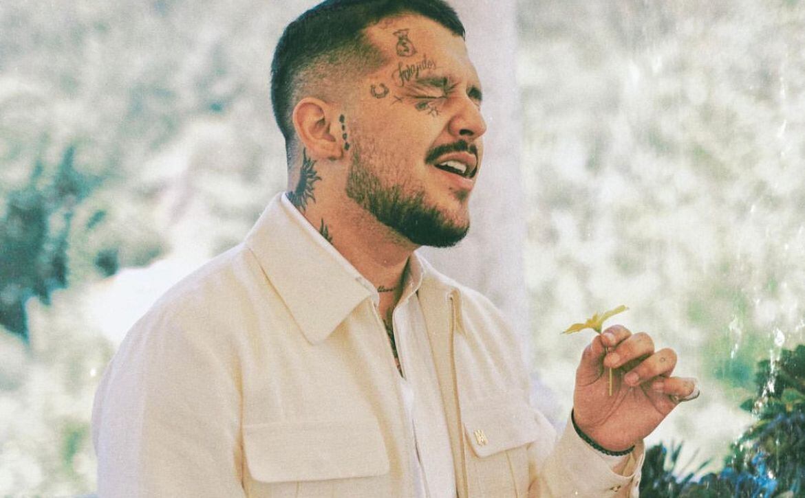 Cristian Nodal, cantante de música popular.