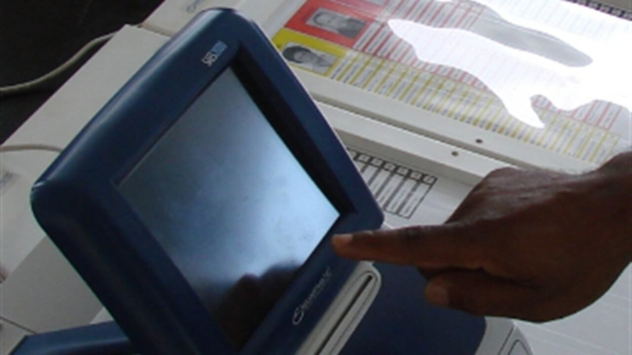 Para nueve de cada diez venezolanos es “fácil” o “muy fácil” ejercer el voto electrónico.