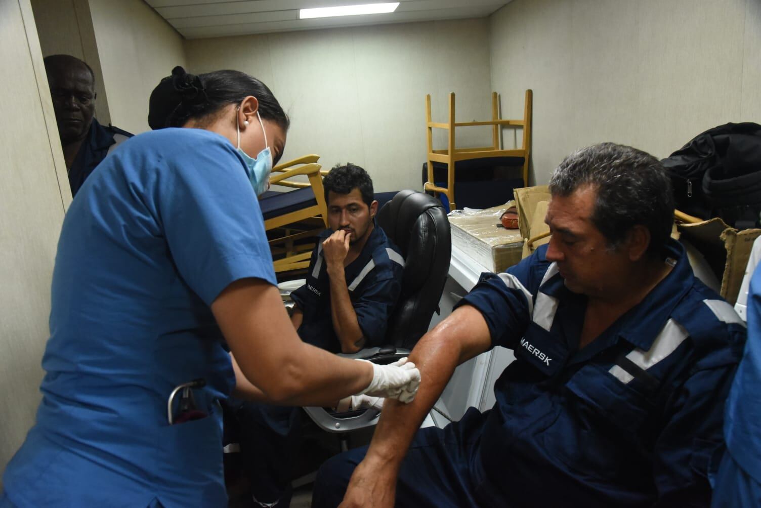 Atención médica  a los rescatados