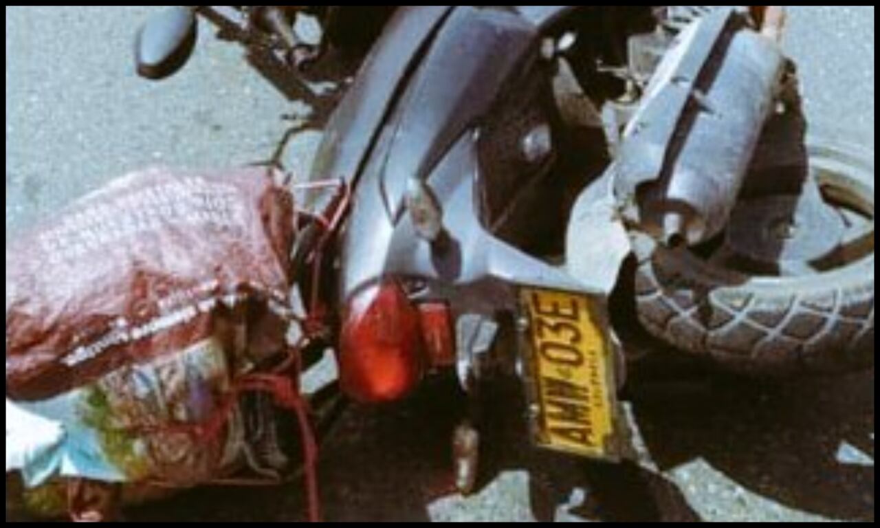 La motocicleta transportaba alimento para mascotas por Bello en Antioquia