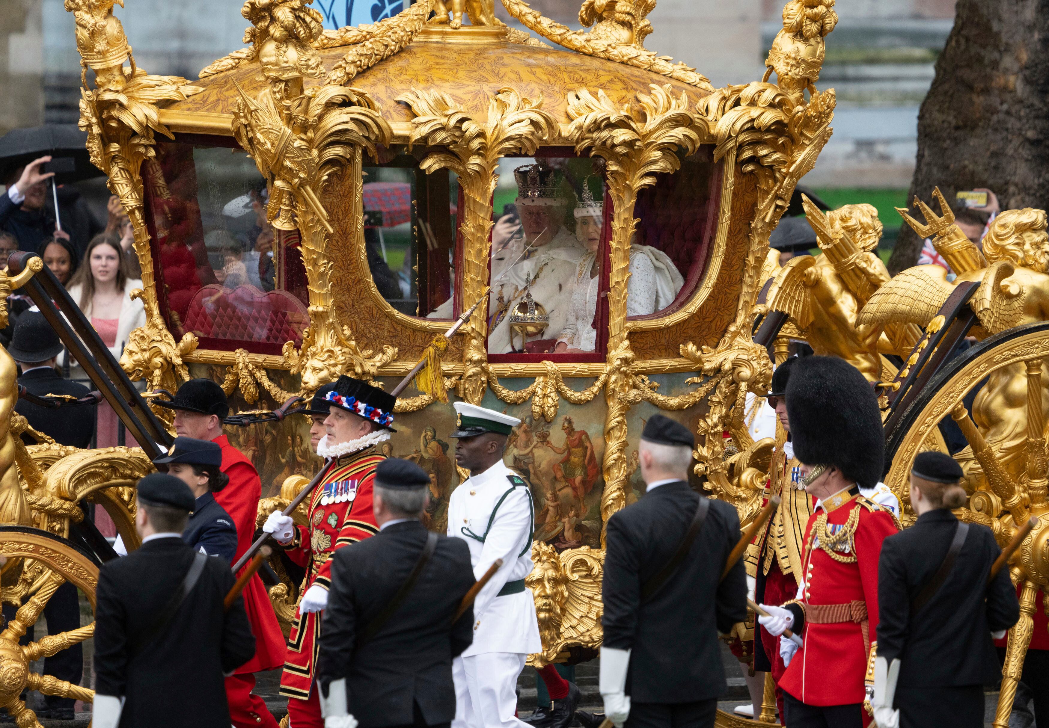 El rey Carlos III y la reina Camila