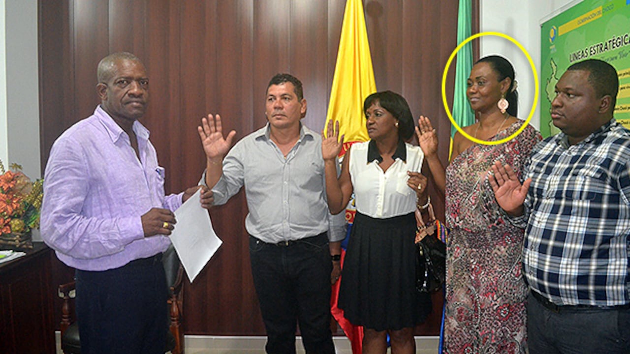 El gobernador nombró a Danny Moreno, la esposa de quien le prestó millonarios recursos para su campaña politica.