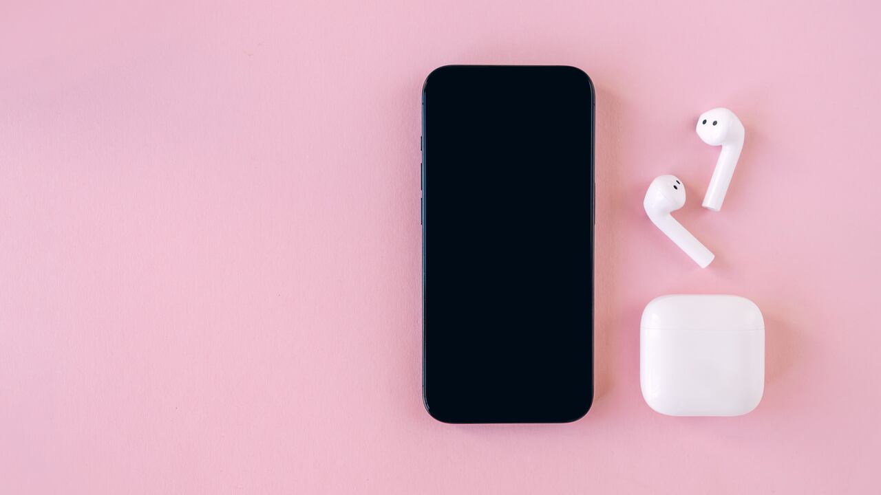 Se debe hacer una limpieza regular para prolongar la vida útil de los AirPods.