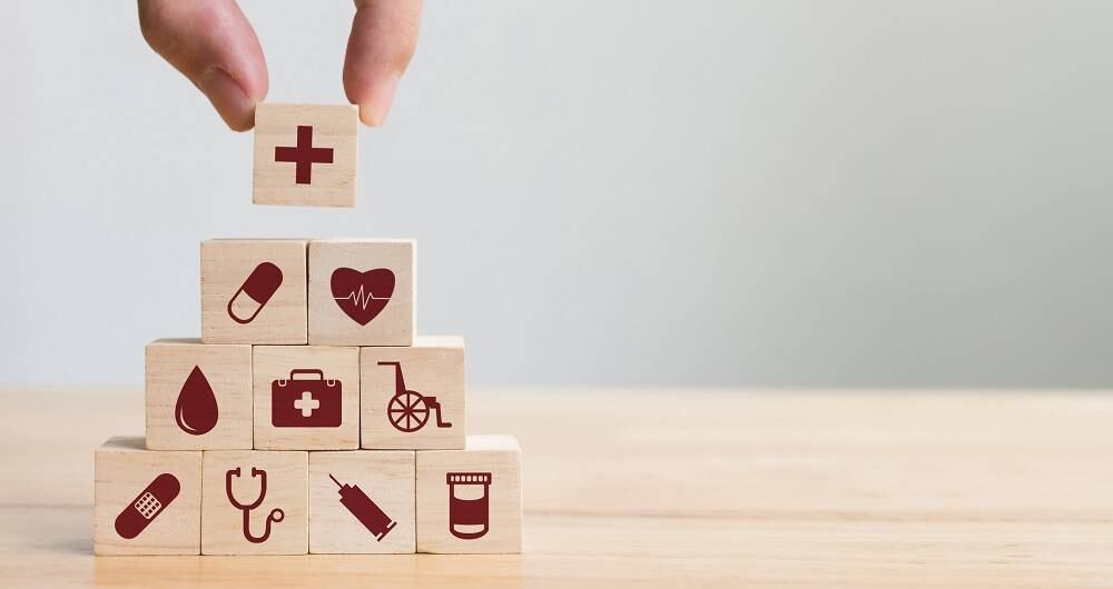 Siempre es recomendable buscar ayuda financiera y comparar opciones antes de recibir atención no urgente.
Imagen de Getty