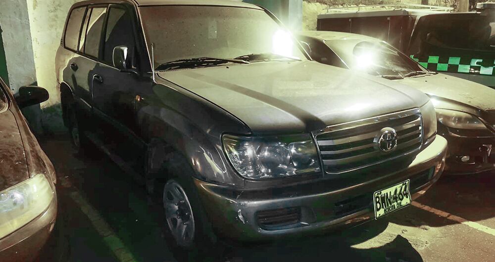 CEMENTERIO DE CARROS_4