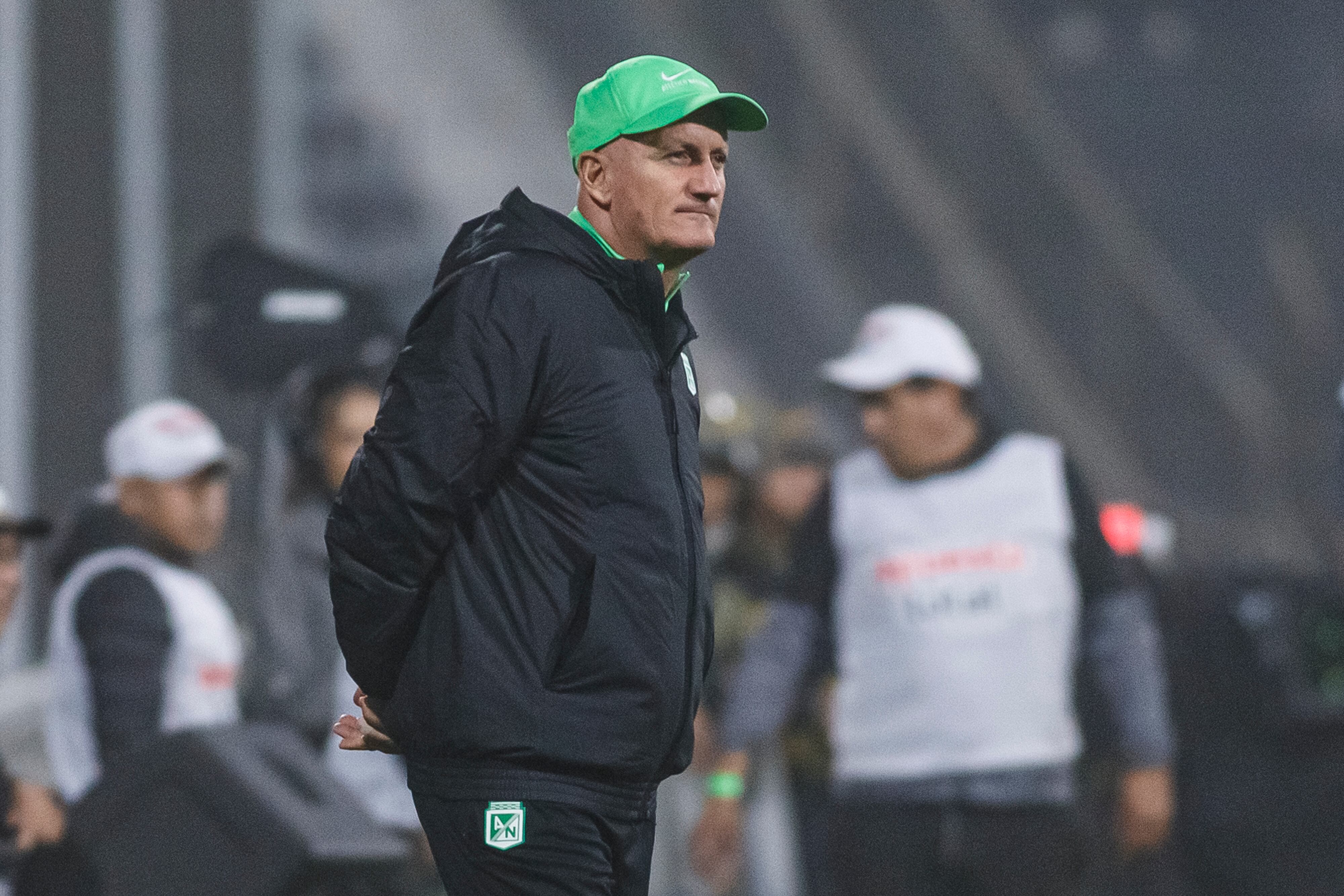 Pablo Repetto, con amplia experiencia en el fútbol, suena como una carta para dirigir a Independiente Santa Fe.